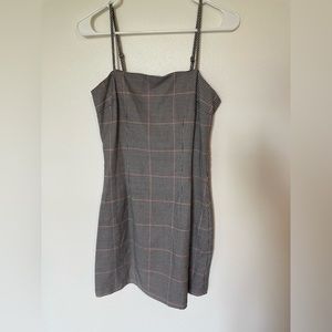 FOREVER 21 Women’s Houndstooth Mini Dress